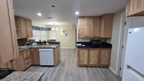 Kitchen - 307 N Orange Ave, Exeter, CA 93221 photo 2 of 2