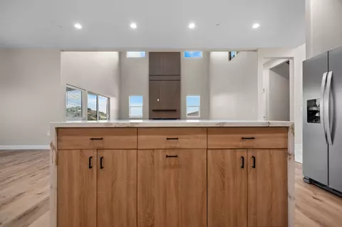 Other - 556 High Sierra Dr, Exeter, CA 93221 photo 5 of 21