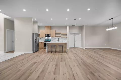 Living - 556 High Sierra Dr, Exeter, CA 93221 photo 6 of 11
