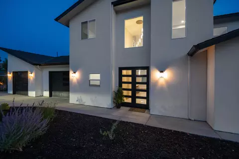 Exterior - 556 High Sierra Dr, Exeter, CA 93221 photo 19 of 19