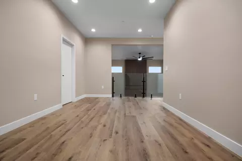 Living - 556 High Sierra Dr, Exeter, CA 93221 photo 11 of 11