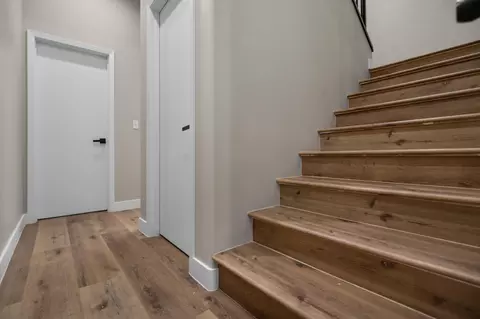 Entry Way - 556 High Sierra Dr, Exeter, CA 93221 photo 9 of 17