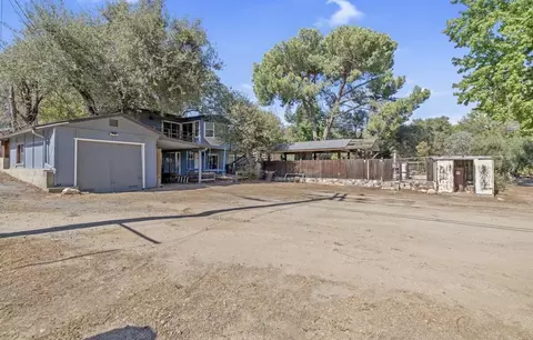 Exterior - 42794 Kaweah River Dr, Three Rivers, CA 93271 photo 9 of 14