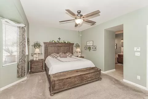 Bedroom - 843 Bellis Ave, Dinuba, CA 93618 photo 2 of 5