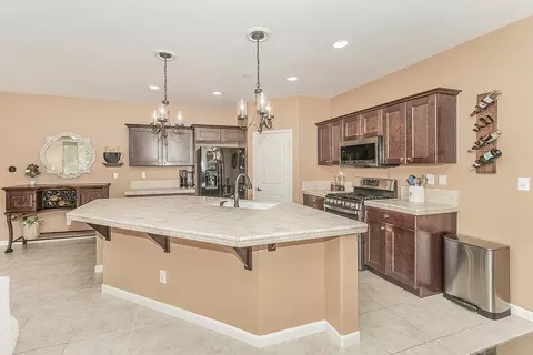 Kitchen - 843 Bellis Ave, Dinuba, CA 93618 photo 6 of 6