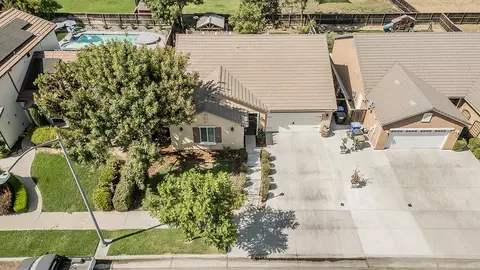 View/Area - 843 Bellis Ave, Dinuba, CA 93618 photo 3 of 5