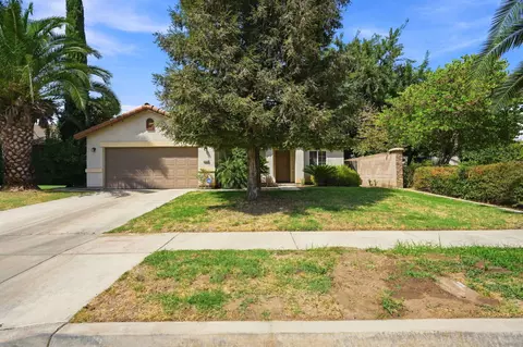 Exterior - 2630 E Parkview Ave, Visalia, CA 93292 photo 2 of 9