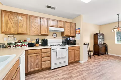 Kitchen - 2630 E Parkview Ave, Visalia, CA 93292 photo 1 of 1