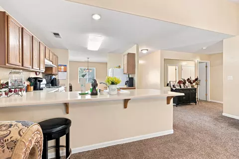 Entry Way - 2630 E Parkview Ave, Visalia, CA 93292 photo 4 of 4