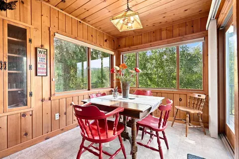 Dining - 357 Grandview Dr, Springville, CA 93265 photo 2 of 3