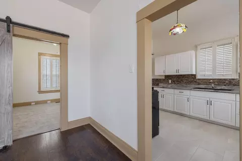 Entry Way - 112 Irwin Ct, Hanford, CA 93230 photo 2 of 3