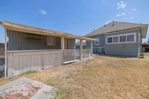 Exterior - 112 Irwin Ct, Hanford, CA 93230 photo 16 of 18
