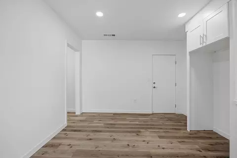 Entry Way - 309 S Quince Ave, Exeter, CA 93221 photo 2 of 2