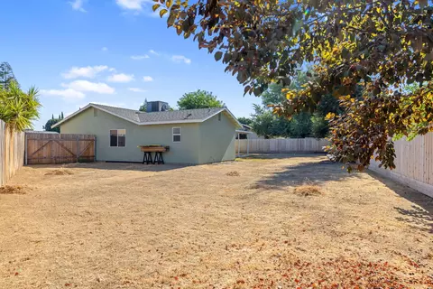 Exterior - 536 Cosart Ct, Exeter, CA 93221 photo 10 of 11