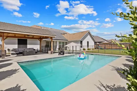 Exterior - 230 Old Line Ave, Exeter, CA 93221 photo 9 of 13