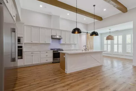 Entry Way - 230 Old Line Ave, Exeter, CA 93221 photo 3 of 13