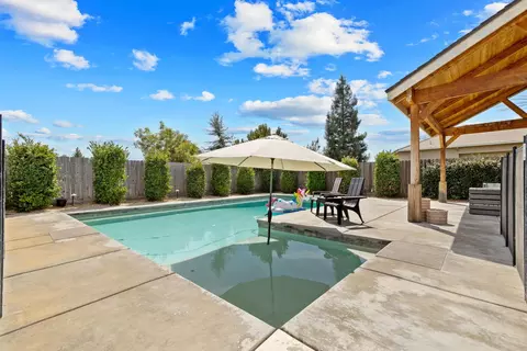 Exterior - 230 Old Line Ave, Exeter, CA 93221 photo 8 of 13