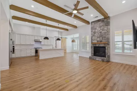 Living - 230 Old Line Ave, Exeter, CA 93221 photo 2 of 4