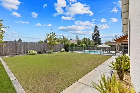 Exterior - 230 Old Line Ave, Exeter, CA 93221 photo 10 of 13