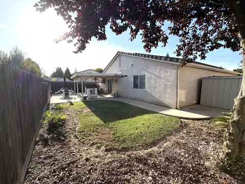 Exterior - 1729 E Monte Verde Ave, Visalia, CA 93292 photo 6 of 7
