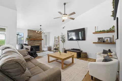 Living - 804 Woods Pl, Exeter, CA 93221 photo 1 of 4
