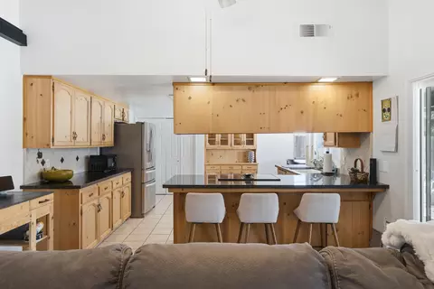 Kitchen - 804 Woods Pl, Exeter, CA 93221 photo 1 of 10