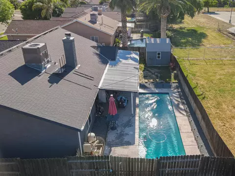 View/Area - 980 Yosemite Dr, Lemoore, CA 93245 photo 5 of 12