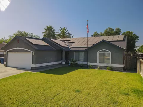 Exterior - 980 Yosemite Dr, Lemoore, CA 93245 photo 15 of 16