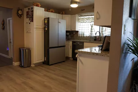 Kitchen - 1709 E Burton Ave, Tulare, CA 93274 photo 1 of 3