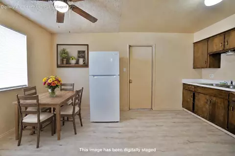 Dining - 905 E Florinda St, Hanford, CA 93230 photo 1 of 1