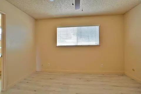 Bedroom - 905 E Florinda St, Hanford, CA 93230 photo 7 of 10