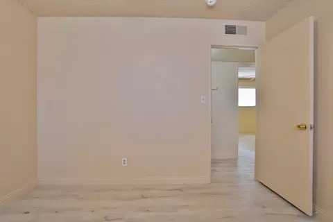 Bedroom - 905 E Florinda St, Hanford, CA 93230 photo 3 of 10