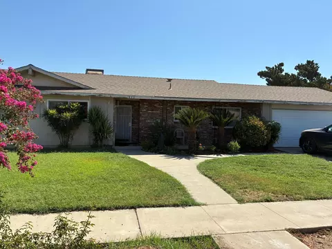 832 N Arbor Dr, Tulare, CA 93274