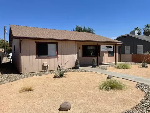Exterior - 145 S D St, Exeter, CA 93221 photo 3 of 7