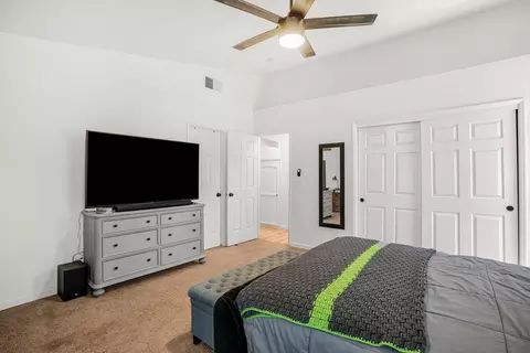 Bedroom - 2086 Mitchell Ave, Selma, CA 93662 photo 2 of 4