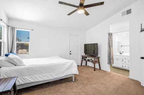 Bedroom - 2086 Mitchell Ave, Selma, CA 93662 photo 4 of 4