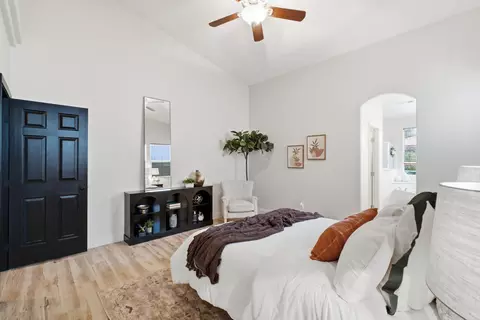 Bedroom - 2234 N Carson Ct, Visalia, CA 93291 photo 4 of 5