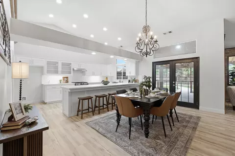 Dining - 2234 N Carson Ct, Visalia, CA 93291 photo 3 of 4