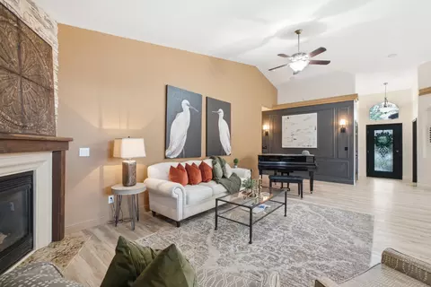 Living - 2234 N Carson Ct, Visalia, CA 93291 photo 3 of 3