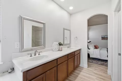 Entry Way - 2234 N Carson Ct, Visalia, CA 93291 photo 6 of 6