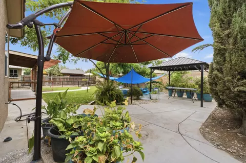 Exterior - 2234 N Carson Ct, Visalia, CA 93291 photo 16 of 17
