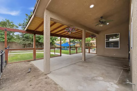 Exterior - 2234 N Carson Ct, Visalia, CA 93291 photo 7 of 17