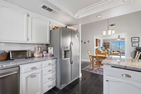 Kitchen - 41113 Oak Ridge Dr #A, Three Rivers, CA 93271 photo 4 of 4