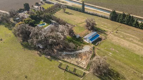 View/Area - 3670 S Newmark Ave, Sanger, CA 93657 photo 4 of 14