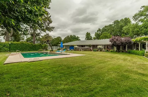 Exterior - 3670 S Newmark Ave, Sanger, CA 93657 photo 28 of 51