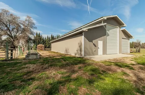 Other - 3670 S Newmark Ave, Sanger, CA 93657 photo 11 of 23