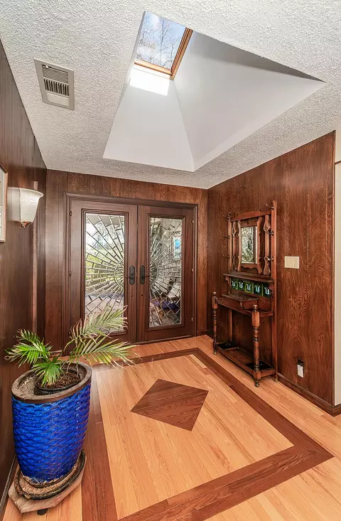 Entry Way - 3670 S Newmark Ave, Sanger, CA 93657 photo 2 of 3