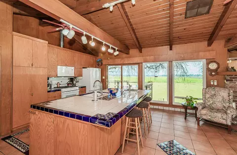 Kitchen - 3670 S Newmark Ave, Sanger, CA 93657 photo 3 of 6