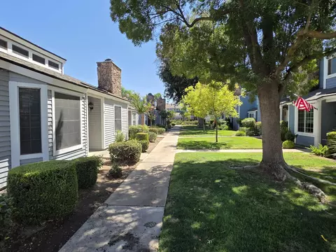 Exterior - 1468 Mayflower Way, Clovis, CA 93612 photo 3 of 8