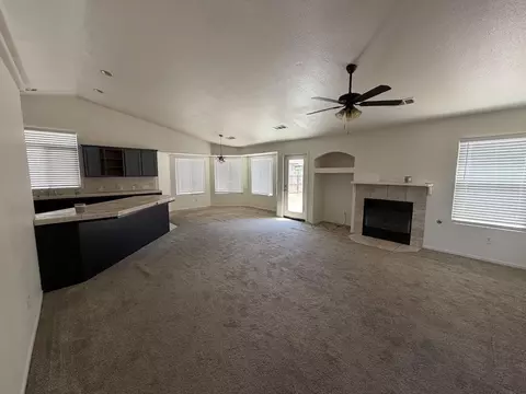 Living - 2419 E Oak Ave, Visalia, CA 93292 photo 2 of 4
